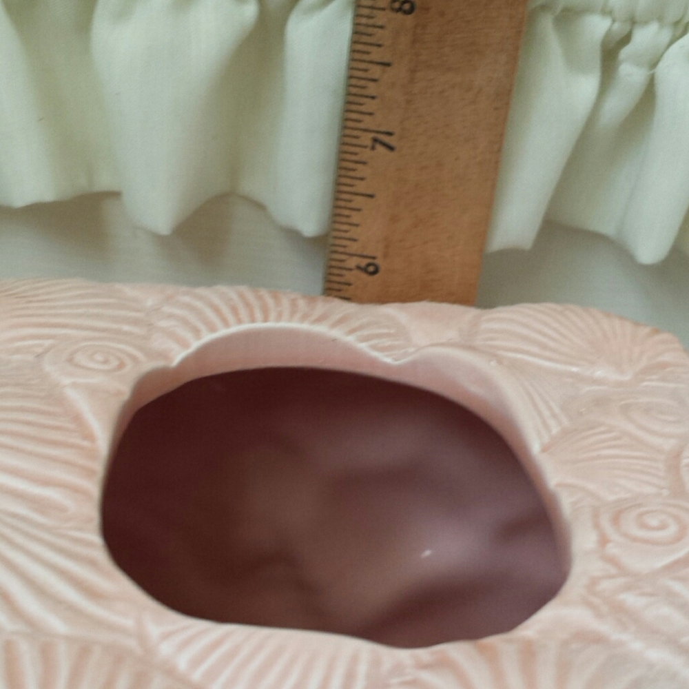 Porcelain Shell Tissue Box Holder - Picture 7 of 9